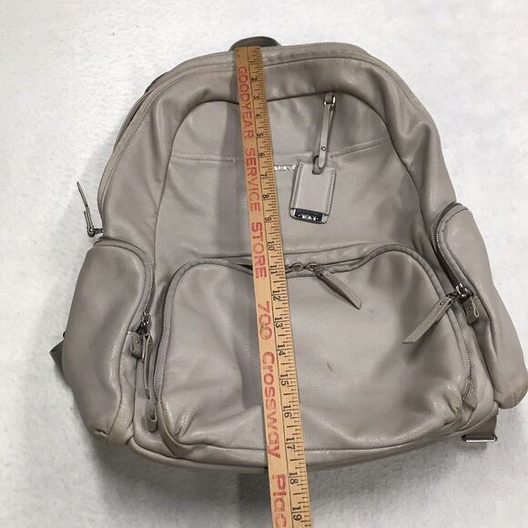 calais leather computer backpack Women's ~ CHIARA The bottom of the adjustable shoulder strap adopts triangular reinforcement technology Women's leather computer backpack CHIARA